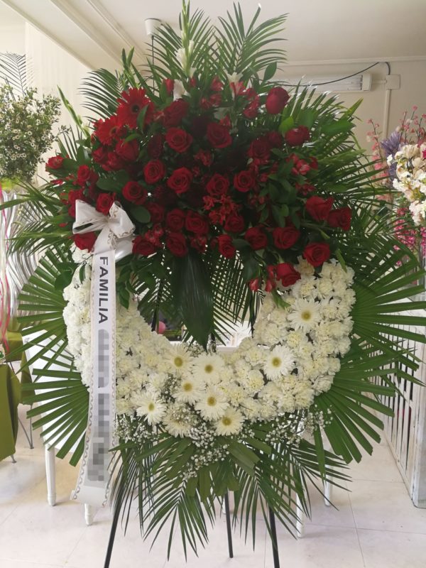 Corona Funeraria Margaritas y Rosas